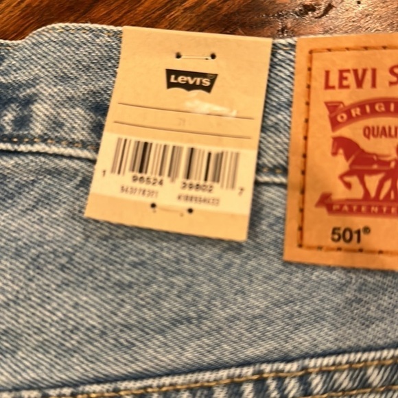 Levi’s 501 Distressed Denim Shorts 31 - Picture 8 of 12